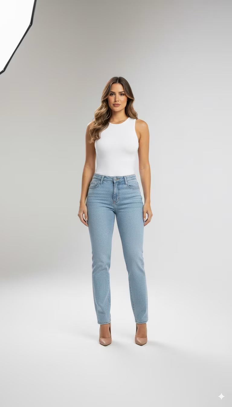 SculptForm™ Straight Jeans